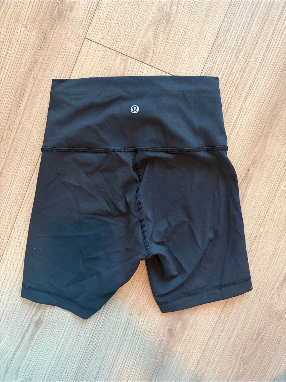 lululemon athletica Black High-Waist Bike Shorts Wunder Under Sz 4